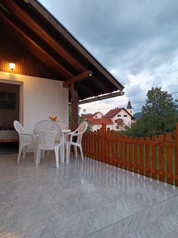 Lucija Appartement Lovinac  Buitenkant foto